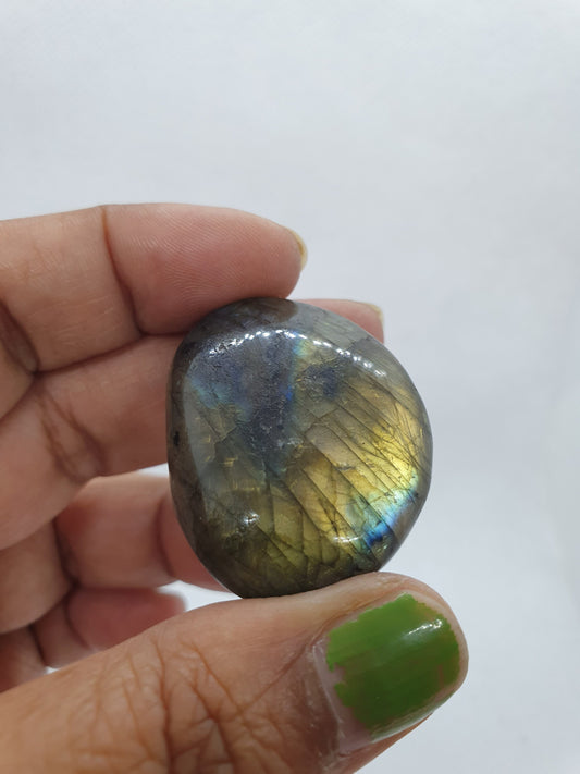 Labradorite Flashy Palmstone