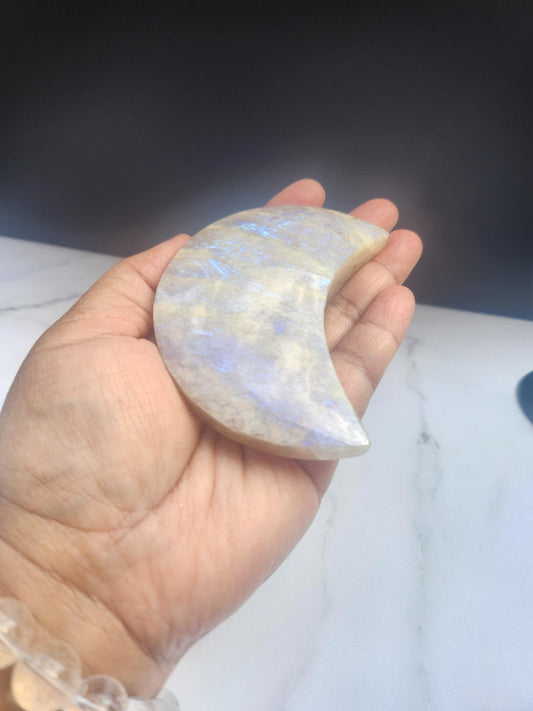 Flashy Peach Moonstone Moon Carving