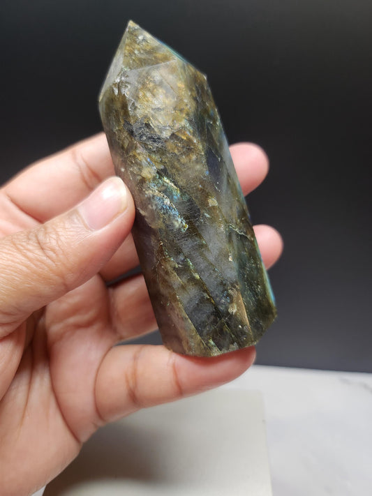 Flashy Labradorite Tower/Point