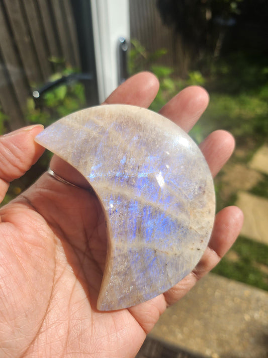 Flashy Peach Moonstone Moon Carving