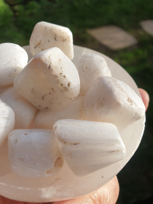 Scolecite Tumbled