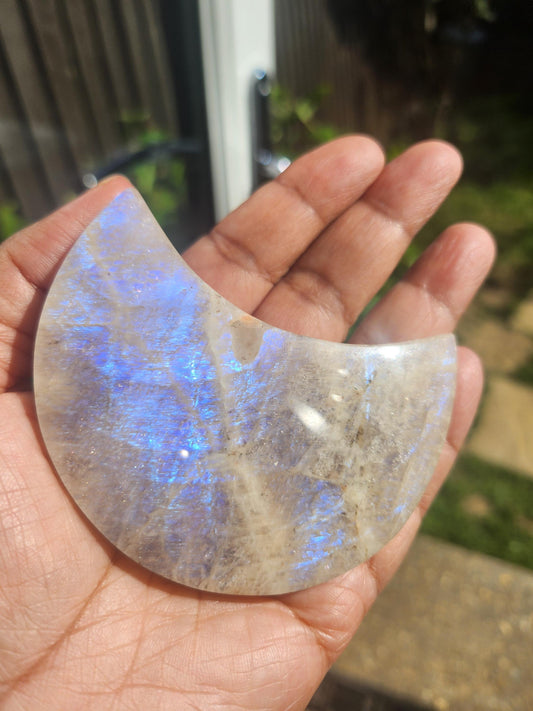 Flashy Peach Moonstone Moon Carving